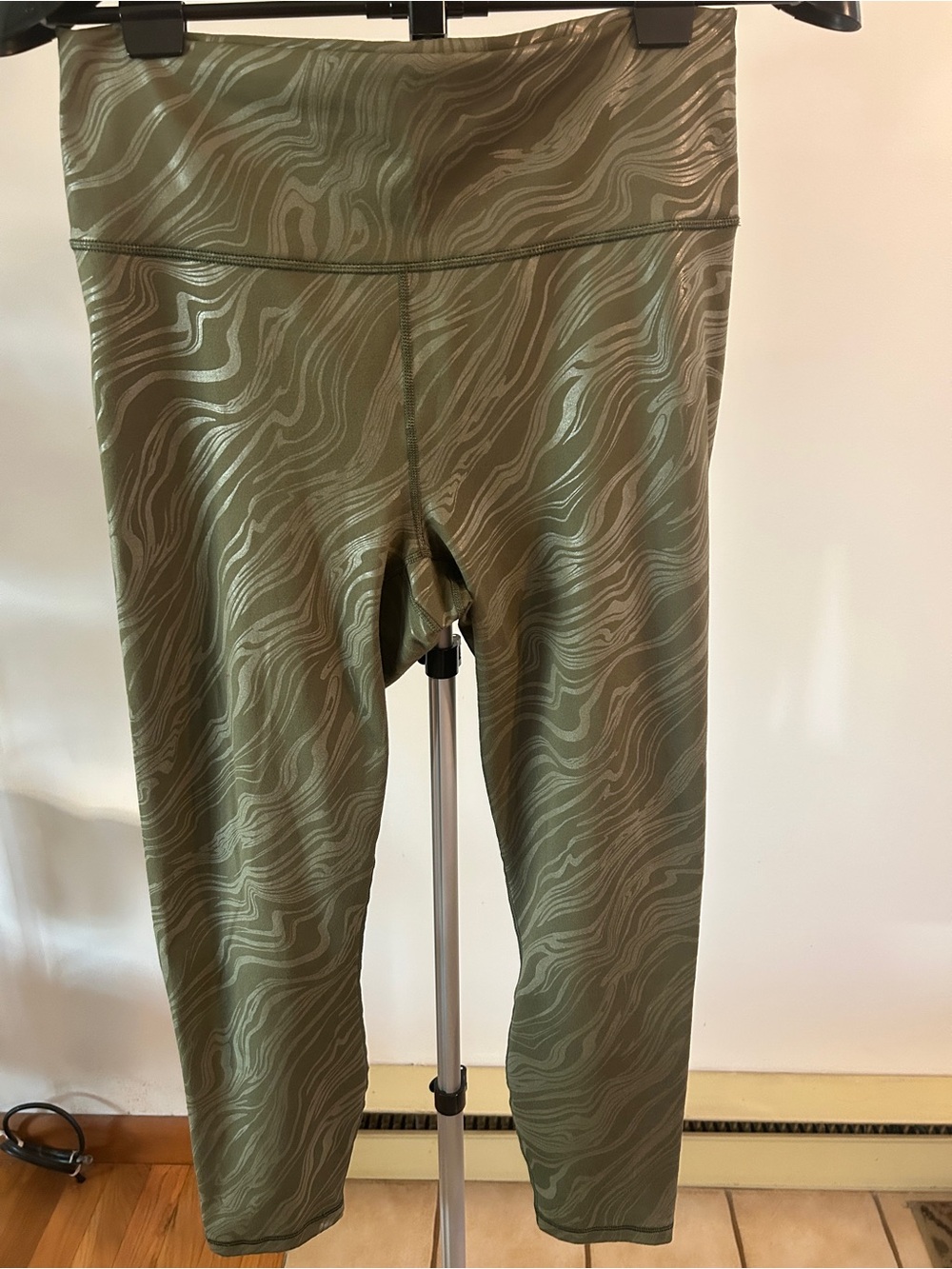 Fabletics Olive Green Wave-Print High-Waist Leggings